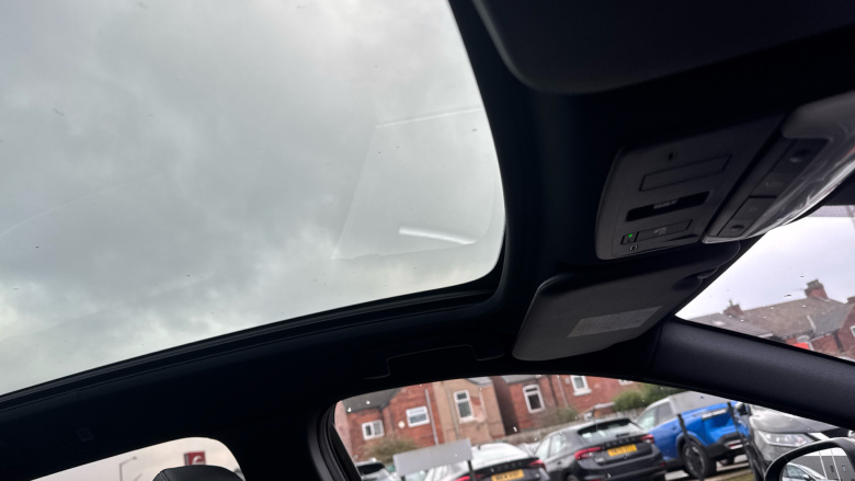 Nissan Qashqai 1.3 DiG-T MH Tekna 5dr Petrol Hatchback